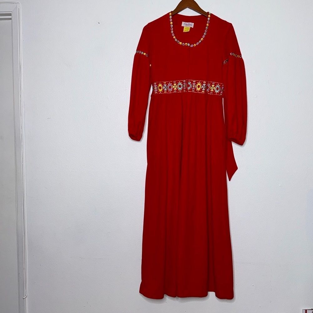 Evelyn Pearson Vintage Embroidered Lounge Robe Size 8